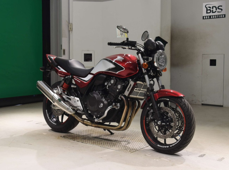 Мотоцикл Honda CB400SFV з пробігом 7888 km