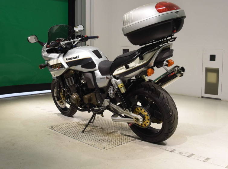 Мотоцикл Kawasaki ZRX1200S с пробегом 27784 km