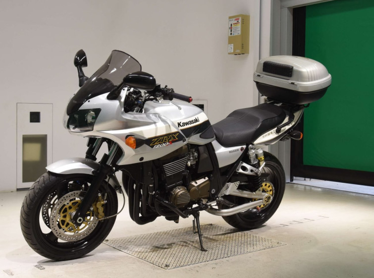 Мотоцикл Kawasaki ZRX1200S с пробегом 27784 km
