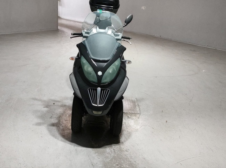 Мотоцикл Piaggio MP3 250LT с пробегом 14213 km