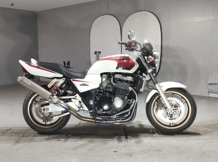 Мотоцикл Honda CB1300SF з пробігом 61235 km