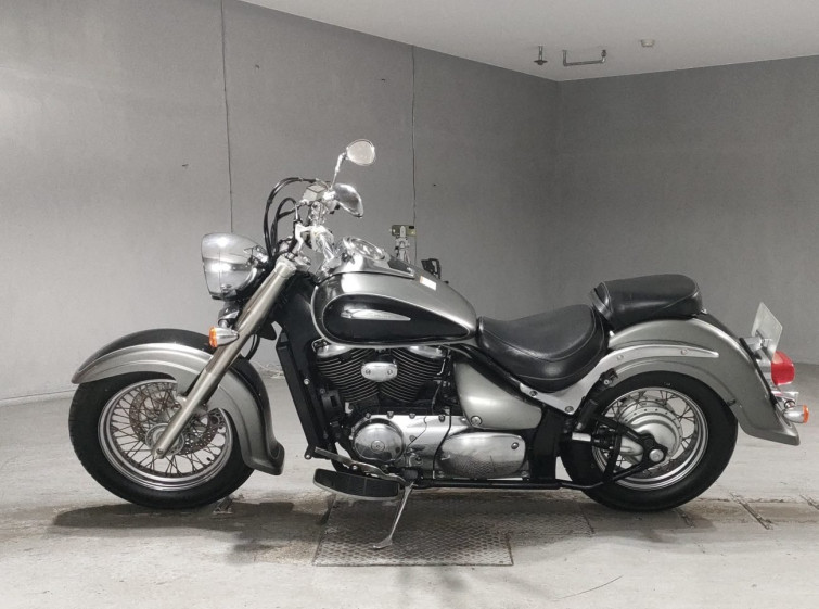 Мотоцикл Suzuki INTRUDER 400 CLASSIC с пробегом 31799 km