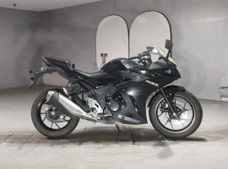 Мотоцикл Suzuki GSX250R с пробегом 27887 km