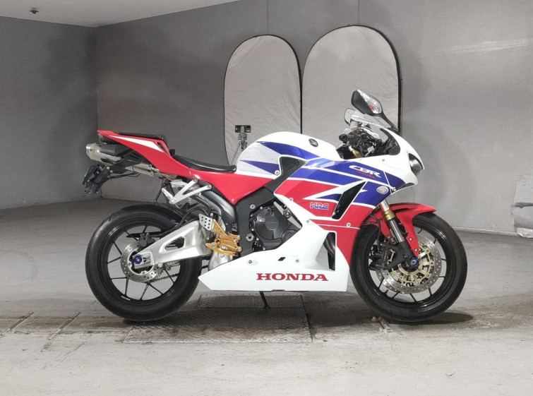 Мотоцикл Honda CBR600RR с пробегом 40814 km