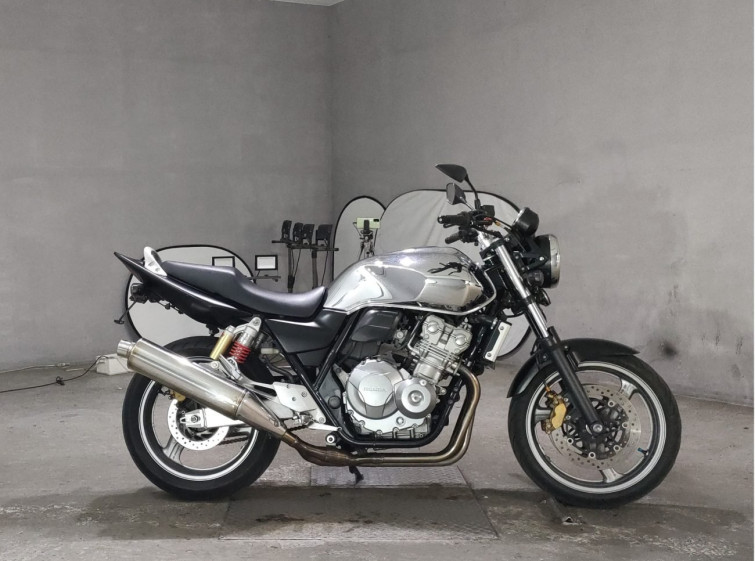 Мотоцикл Honda CB400SFV з пробігом 23877 km