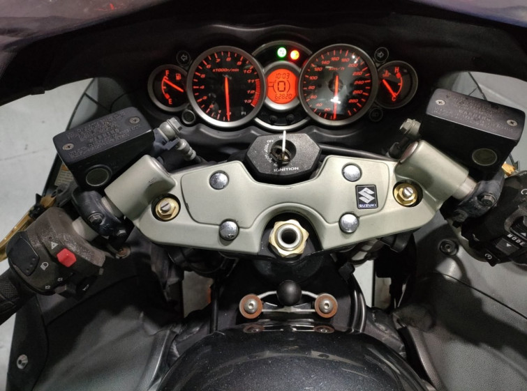 Мотоцикл Suzuki GSX1300R HAYABUSA з пробігом 62820 km