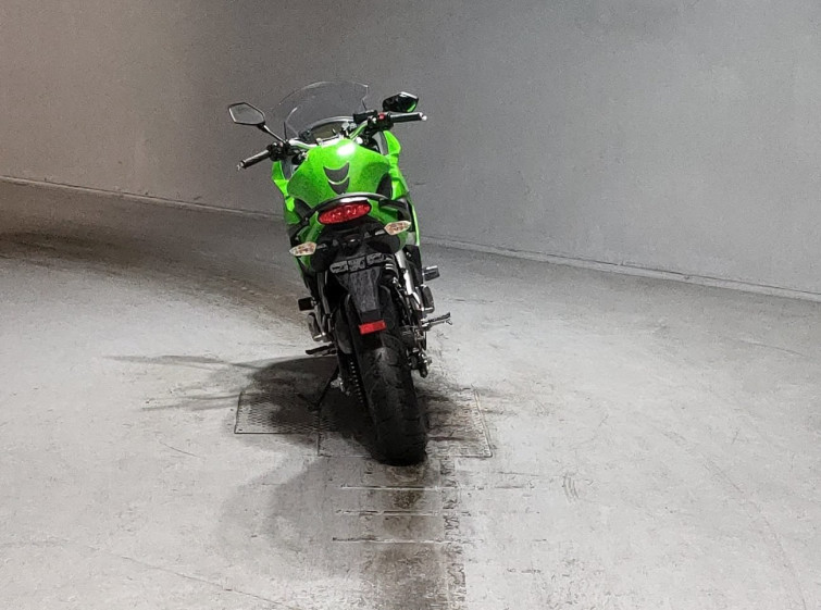 Мотоцикл Kawasaki NINJA400R з пробігом 39605 km