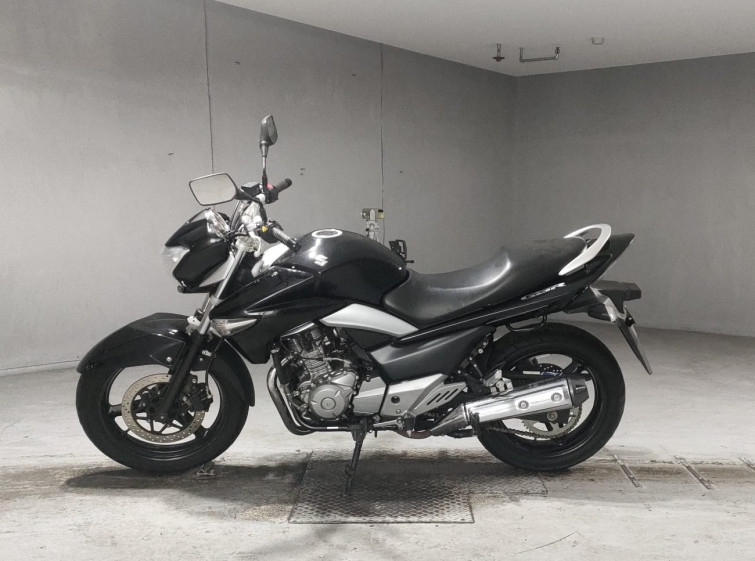 Мотоцикл Suzuki GSR250 с пробегом 56327 km