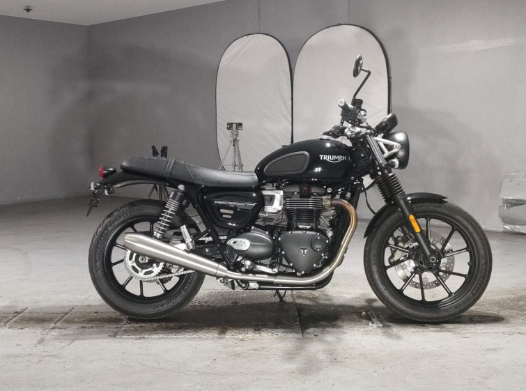 Мотоцикл Triumph SPEED TWIN 900 з пробігом 8184 km