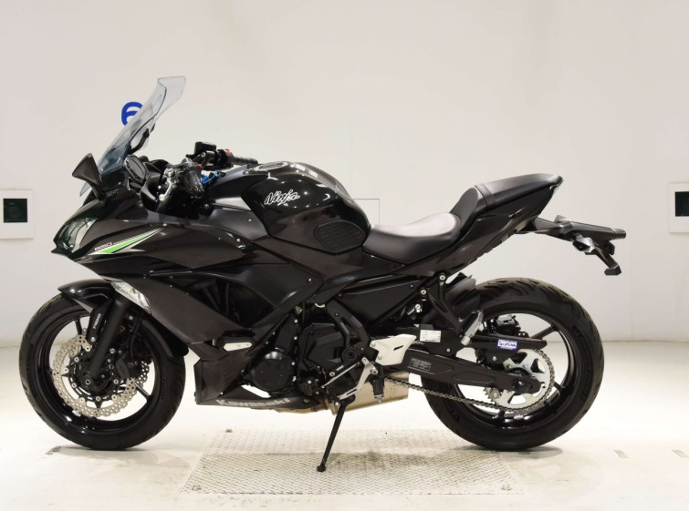 Мотоцикл Kawasaki NINJA650 с пробегом 6564 km