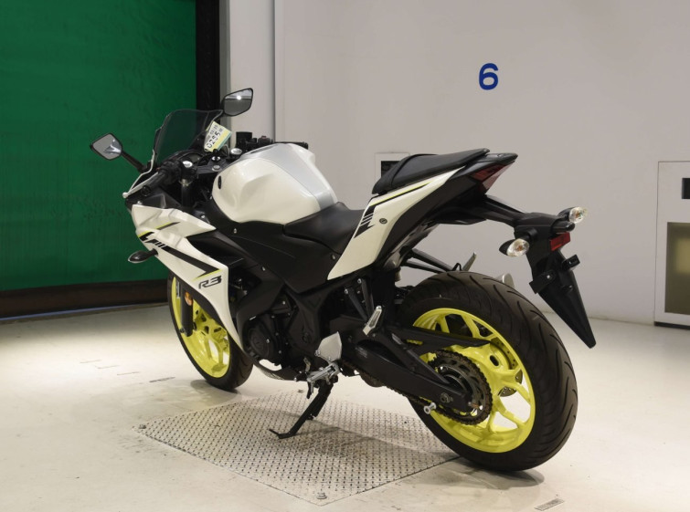Мотоцикл Yamaha YZF-R3 з пробігом 14742 km