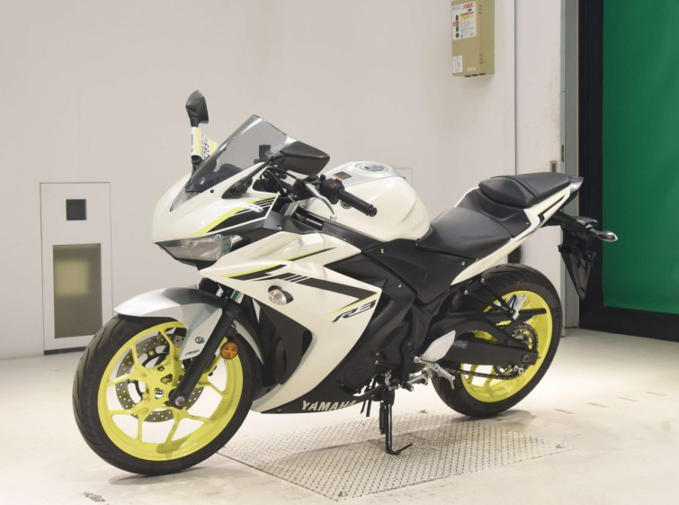 Мотоцикл Yamaha YZF-R3 з пробігом 14742 km
