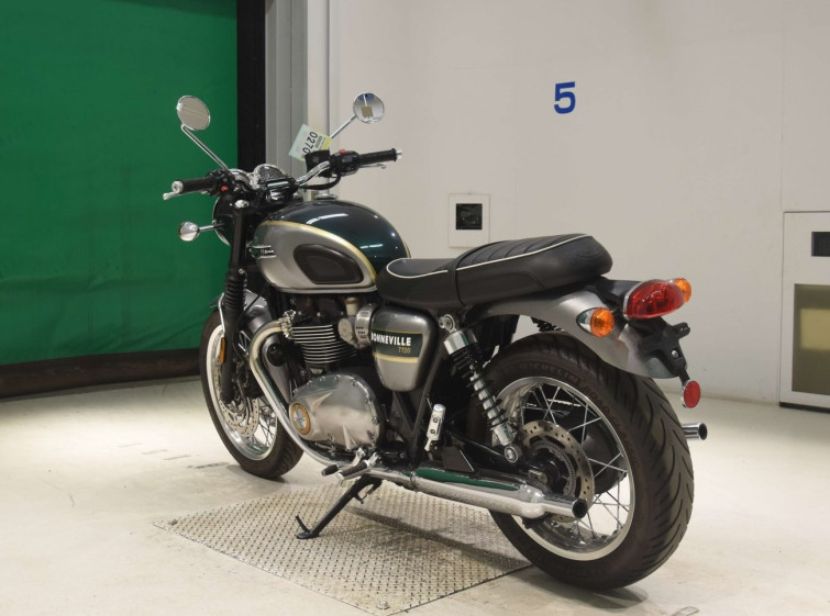 Мотоцикл Triumph BONNEVILLE T120 з пробігом 36455 km