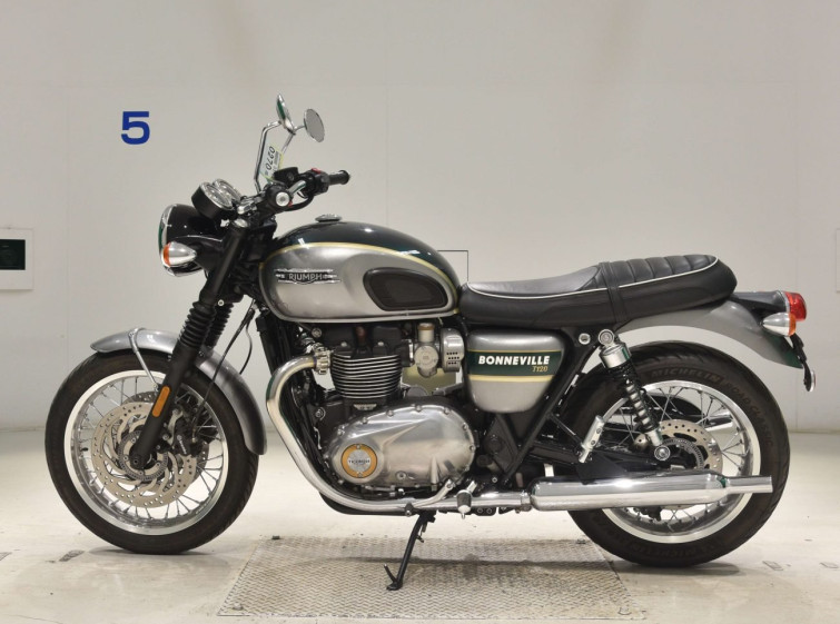 Мотоцикл Triumph BONNEVILLE T120 з пробігом 36455 km