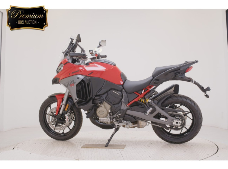 Мотоцикл Ducati MULTISTRADA V4S з пробігом 24 km