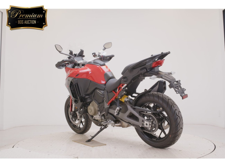 Мотоцикл Ducati MULTISTRADA V4S с пробегом 1013 km