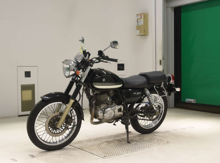 Мотоцикл Suzuki ST250E з пробігом 31345 km