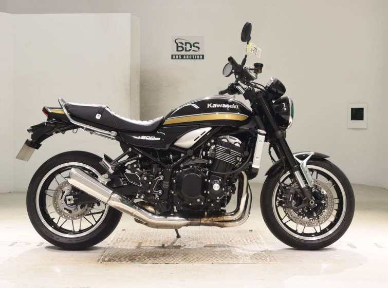 Мотоцикл Kawasaki Z900RS з пробігом 19615 km