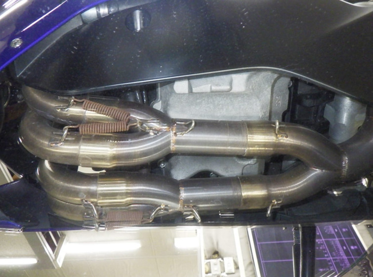 Мотоцикл Yamaha YZF-R6 с пробегом 16273 km