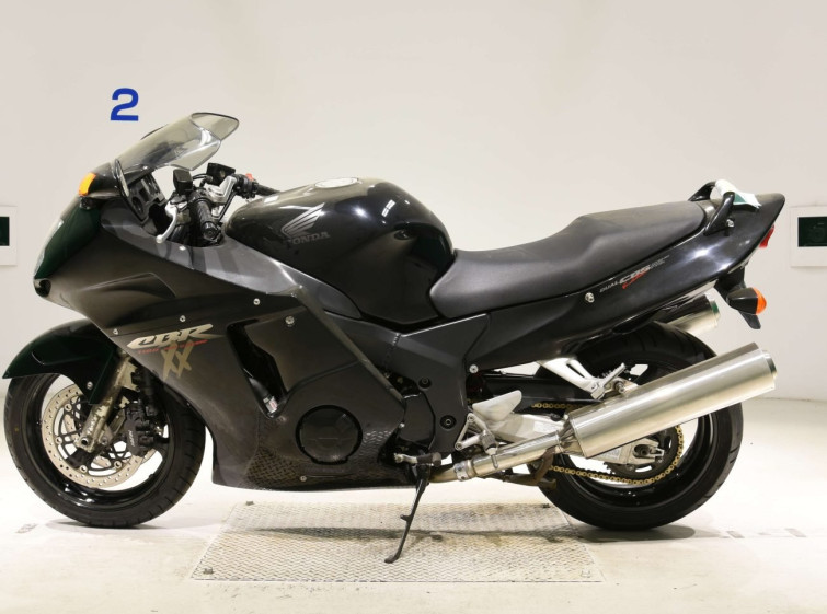 Мотоцикл Honda CBR1100XX BLACKBIRD с пробегом 28027 km