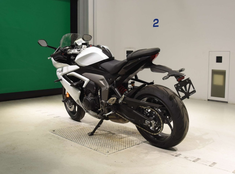 Мотоцикл Triumph DAYTONA 660 з пробігом 13400 km