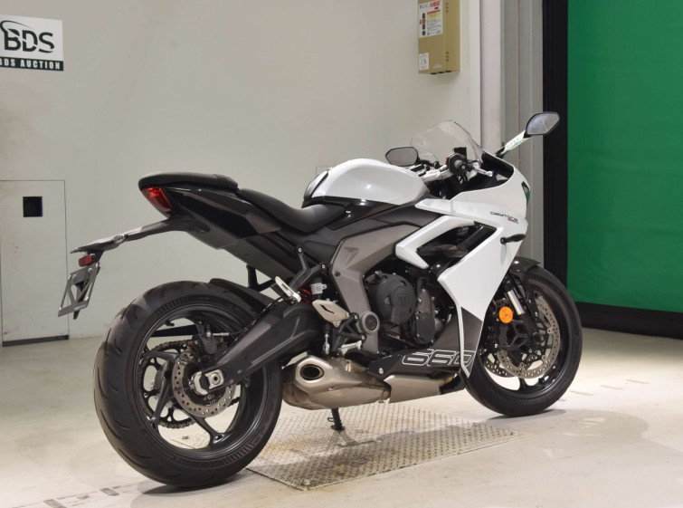Мотоцикл Triumph DAYTONA 660 з пробігом 13400 km