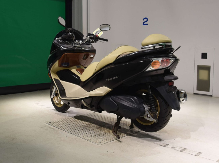 Мотоцикл Honda FORZA Z с пробегом 8480 km