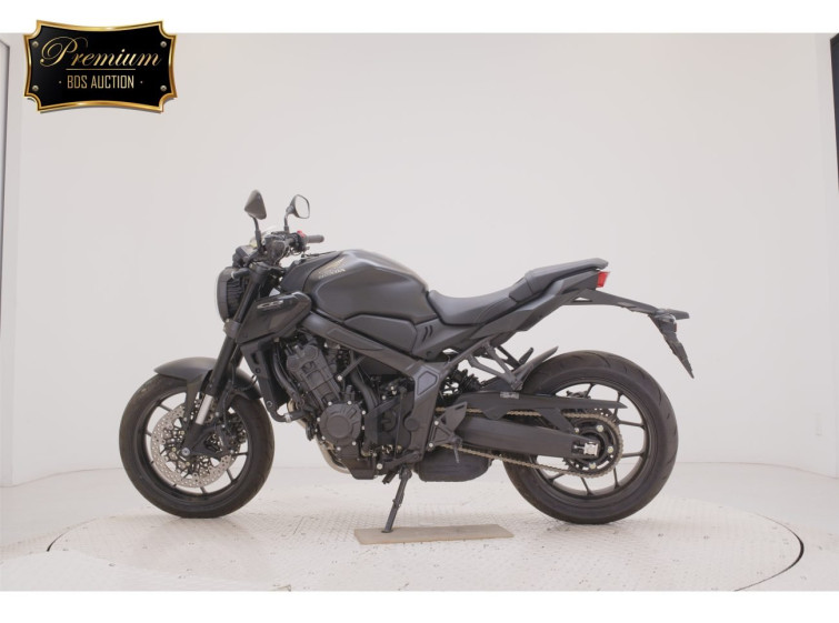 Мотоцикл Honda CB650R з пробігом 240 km