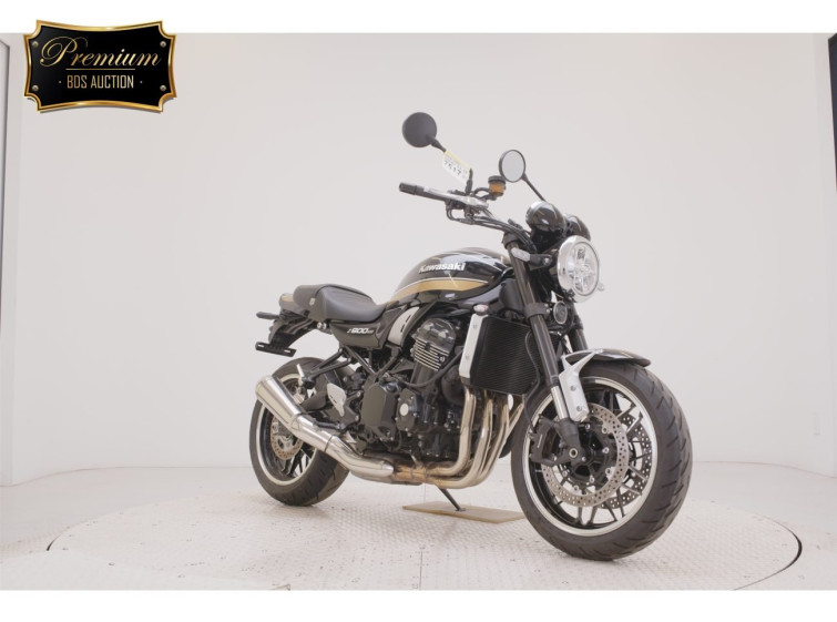 Мотоцикл Kawasaki Z900RS з пробігом 8450 km