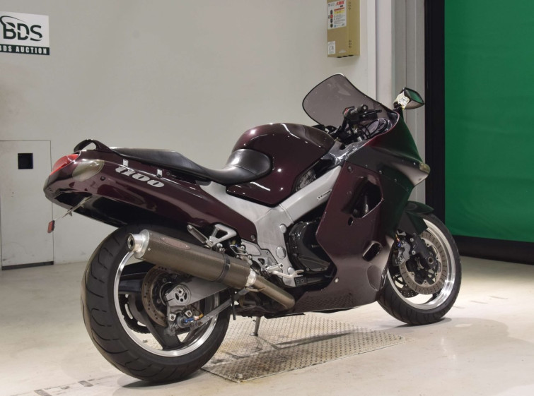 Мотоцикл Kawasaki ZZ-R1100 с пробегом 79639 km
