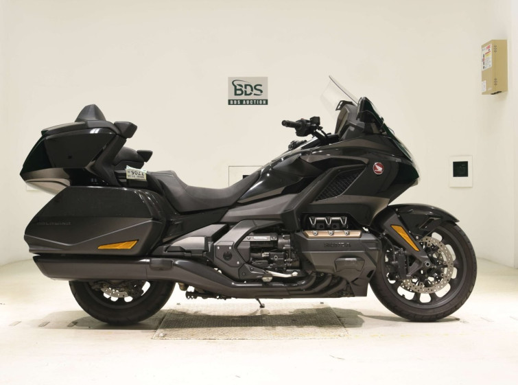 Мотоцикл Honda GL1800 TOUR D с пробегом 20541 km