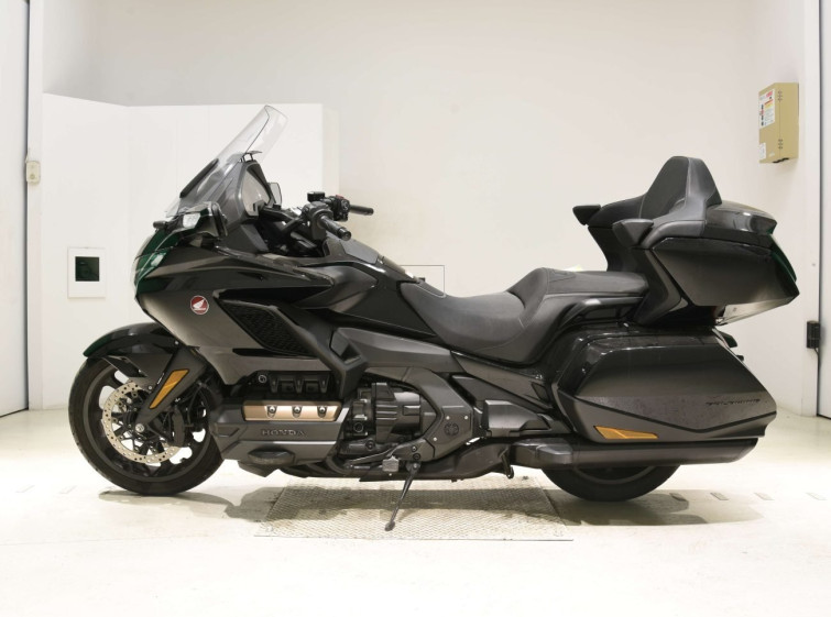 Мотоцикл Honda GL1800 TOUR D с пробегом 20541 km