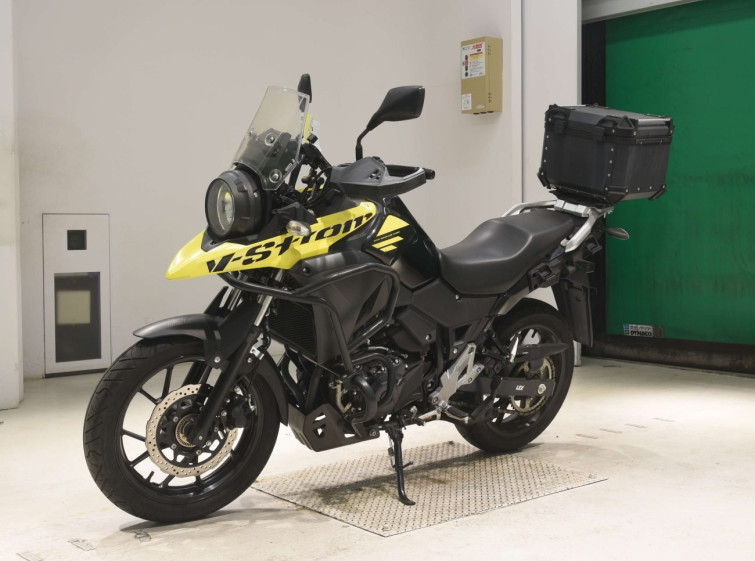 Мотоцикл Suzuki V-STROM DL250 с пробегом 8674 km