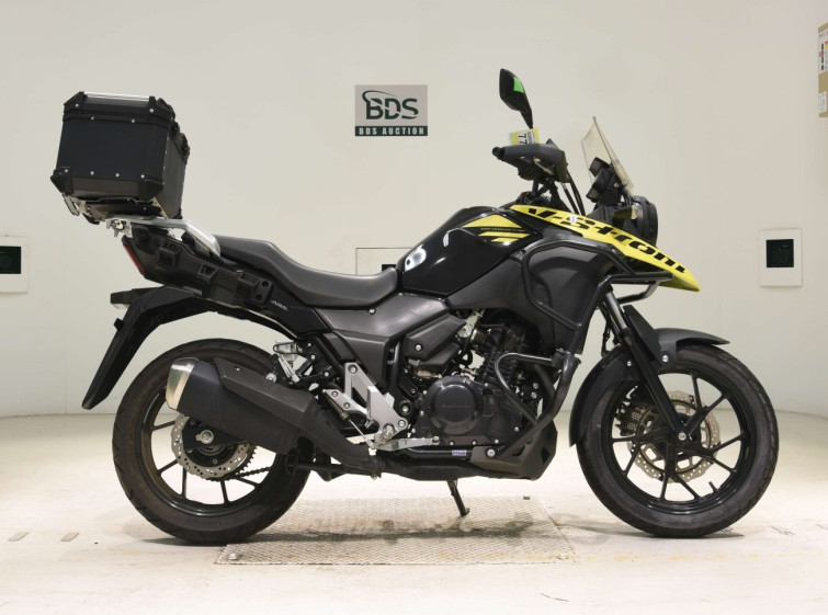 Мотоцикл Suzuki V-STROM DL250 с пробегом 8674 km