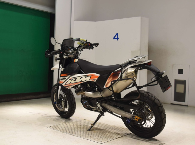 Мотоцикл KTM 690 SMC с пробегом 23899 km