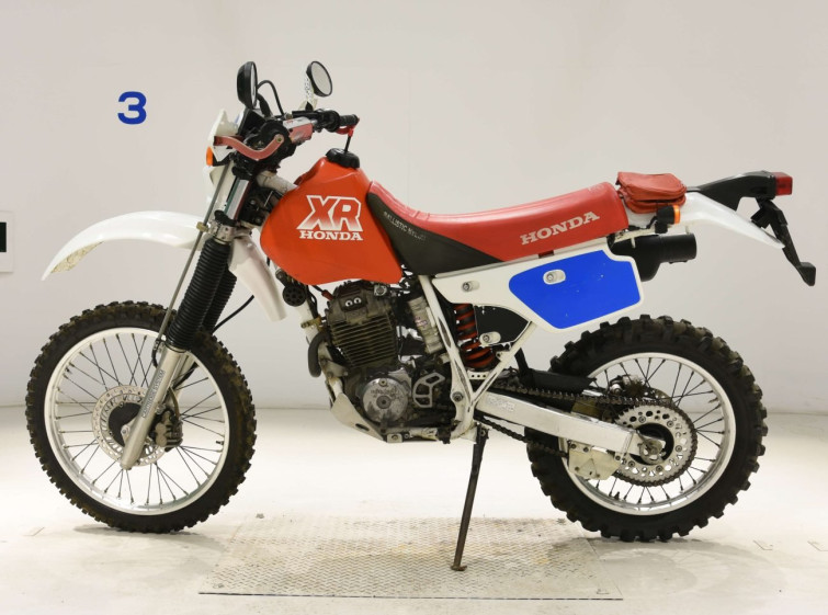 Мотоцикл Honda XR250 з пробігом 9820 km