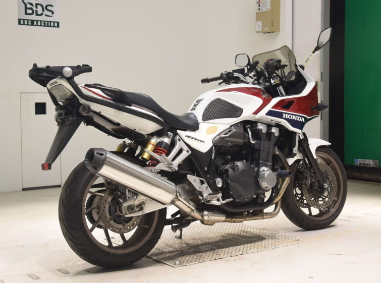 Мотоцикл Honda CB1300SF BOLDOR