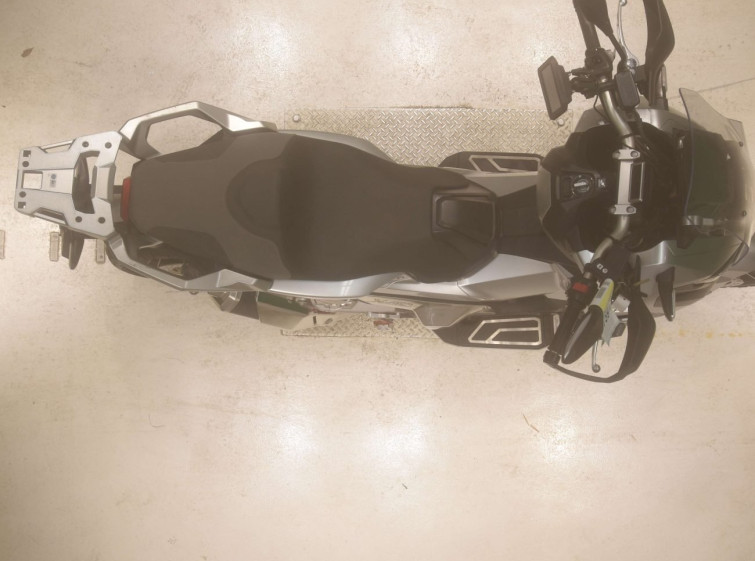 Мотоцикл Honda X-ADV750