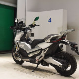 Мотоцикл Honda X-ADV750