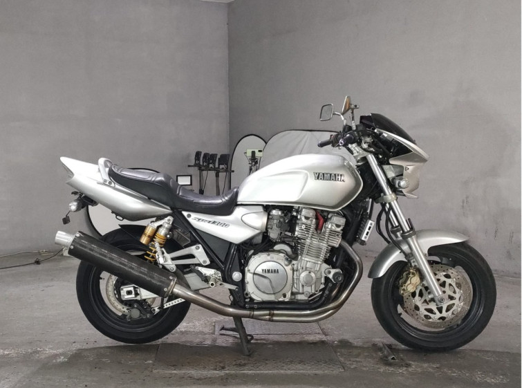 Мотоцикл Yamaha XJR1300 с пробегом 79469 km