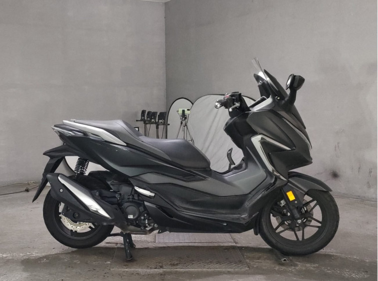 Мотоцикл Honda FORZA с пробегом 24317 km