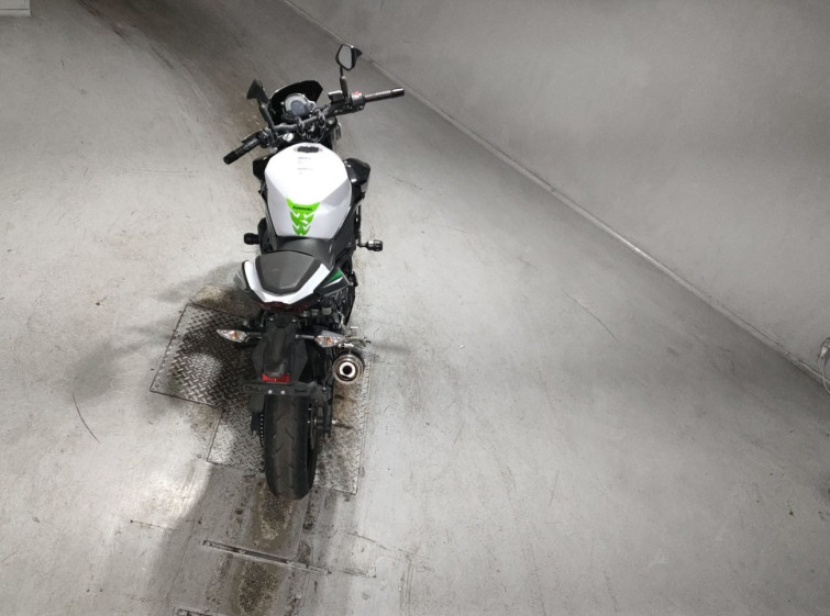 Мотоцикл Kawasaki Z400 з пробігом 14514 km