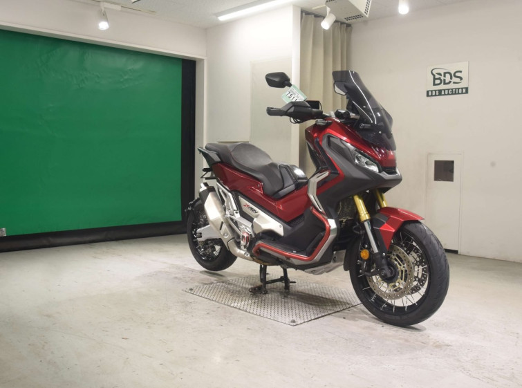 Мотоцикл Honda X-ADV750 з пробігом 16810 km