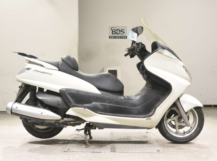 Мотоцикл Yamaha MAJESTY 250