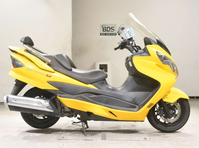 Мотоцикл Suzuki SKYWAVE 250M с пробегом 12435 km