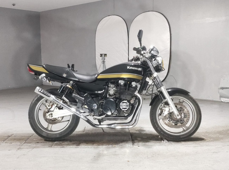 Мотоцикл Kawasaki ZEPHYR400 з пробігом 5025 km