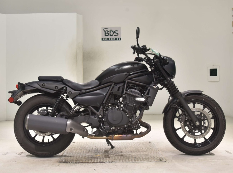 Мотоцикл Kawasaki ELIMINATOR400-3 с пробегом 5840 km
