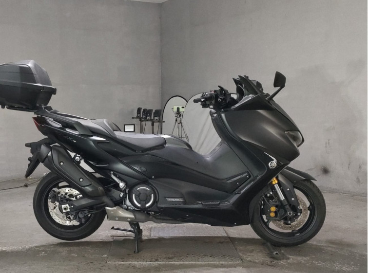 Мотоцикл Yamaha T-MAX560 с пробегом 9775 km