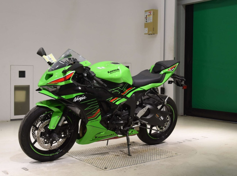 Мотоцикл Kawasaki ZX-6R с пробегом 1410 km