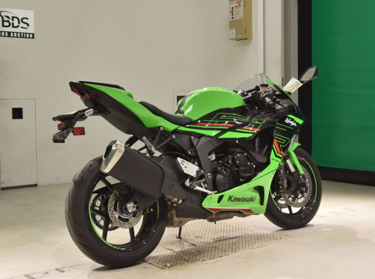 Мотоцикл Kawasaki ZX-6R с пробегом 1410 km